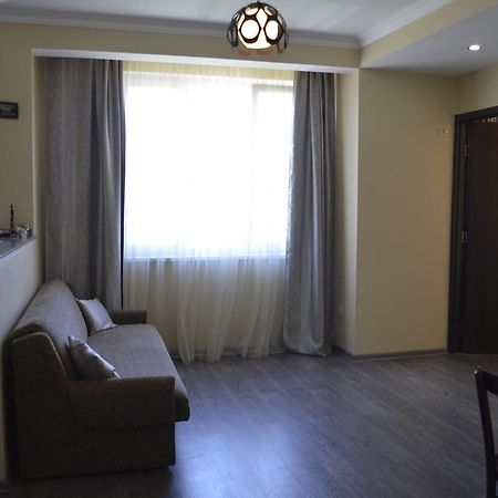 Apartment Near Park 36 Μπατούμι Εξωτερικό φωτογραφία