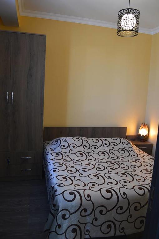 Apartment Near Park 36 Μπατούμι Εξωτερικό φωτογραφία