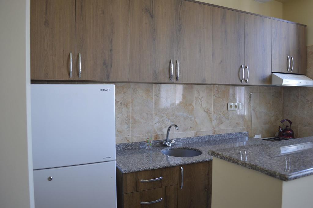 Apartment Near Park 36 Μπατούμι Εξωτερικό φωτογραφία